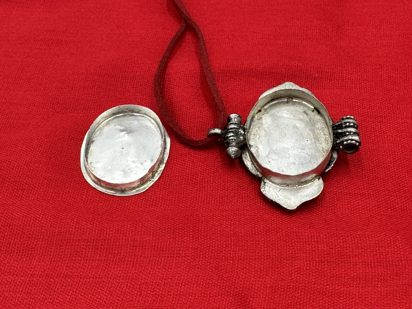 Handmade Ethnic Tibetan Amulet/Gau Box Pill Holder Pendant with Engraved Turquoise Stone