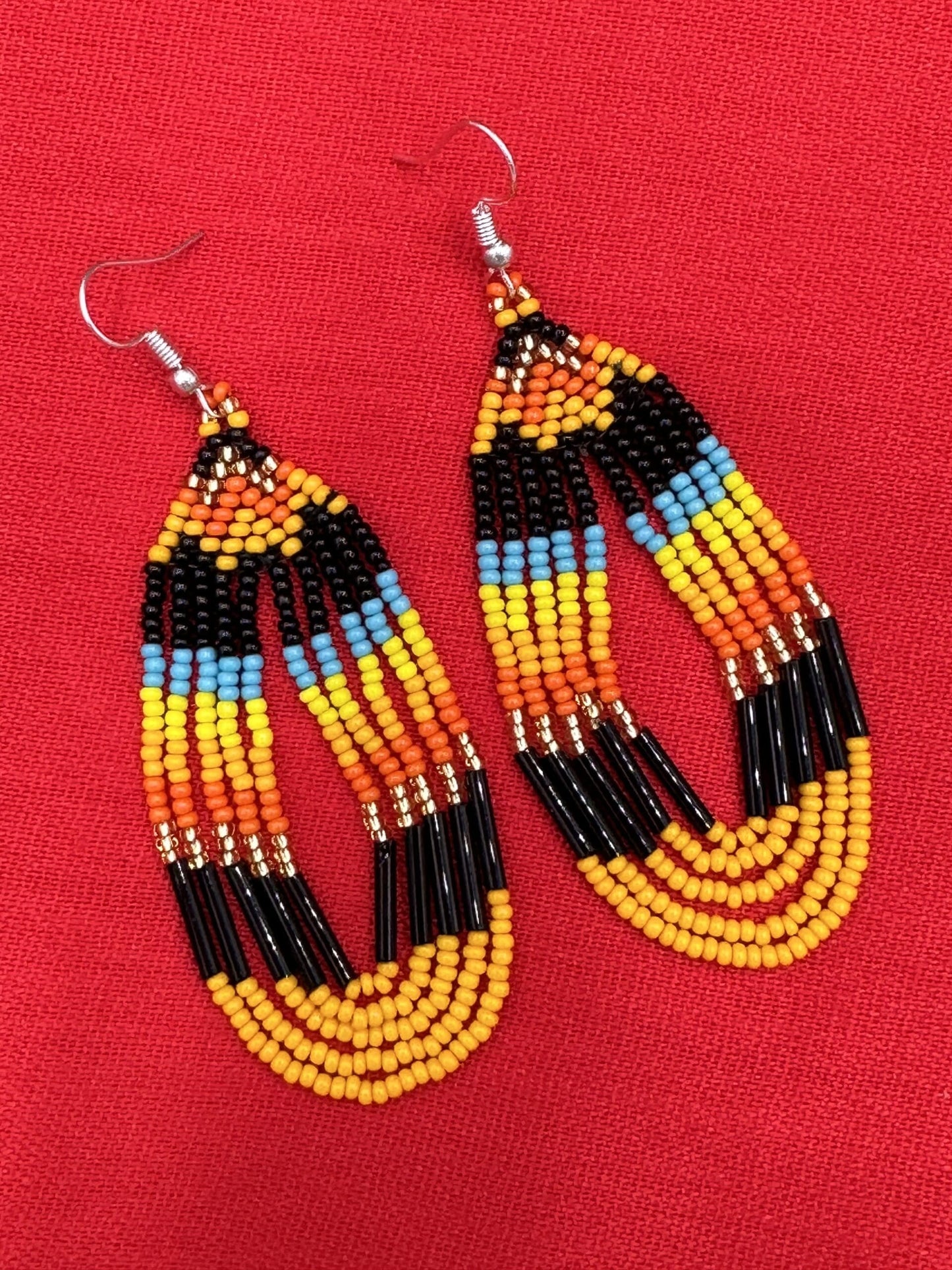 Black Fire Seed Beaded Necklace Earrings Bear Paw Beadwork