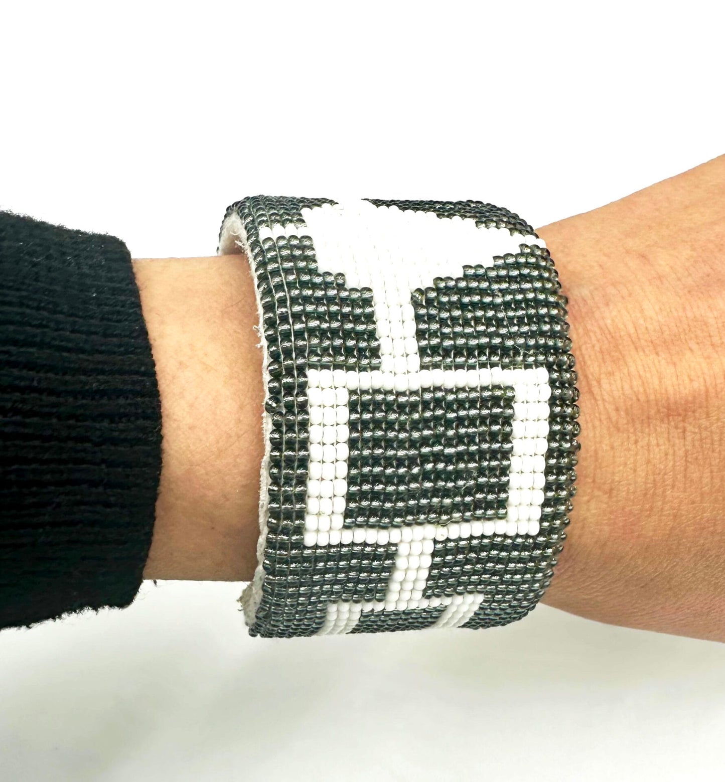 Handcrafted Iris Grey White Seed Beads Hiawatha Beadwork Beaded Cuff Adjustable Bracelet Leather