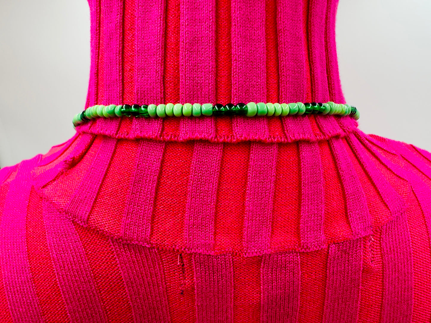 Handmade beaded 4" Green Flower/Starburst necklace Earrings set