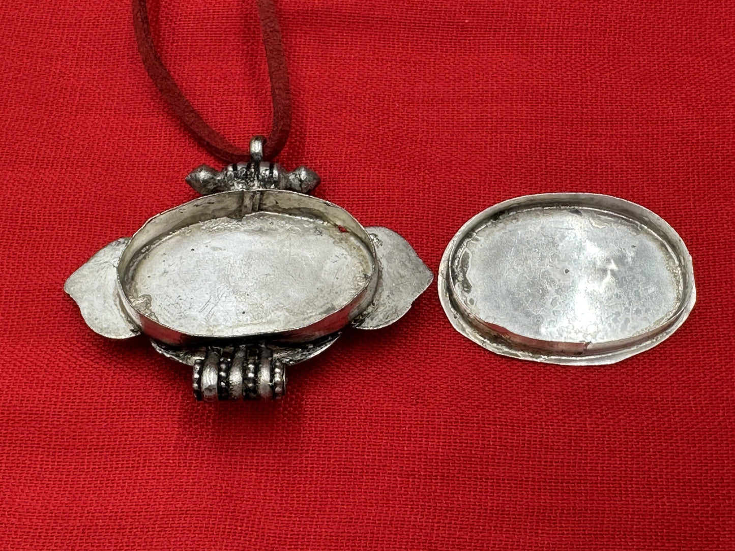 Handmade Ethnic Tibetan Amulet/Gau Box Pill Holder Pendant with Engraved Turquoise Stone