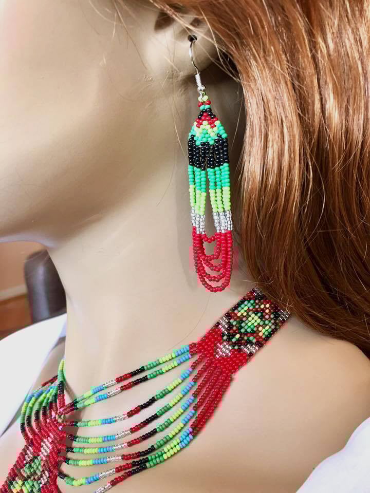 Turtle Beadwork Red Green Gold Beaded Lariat Necklace Earrings Set