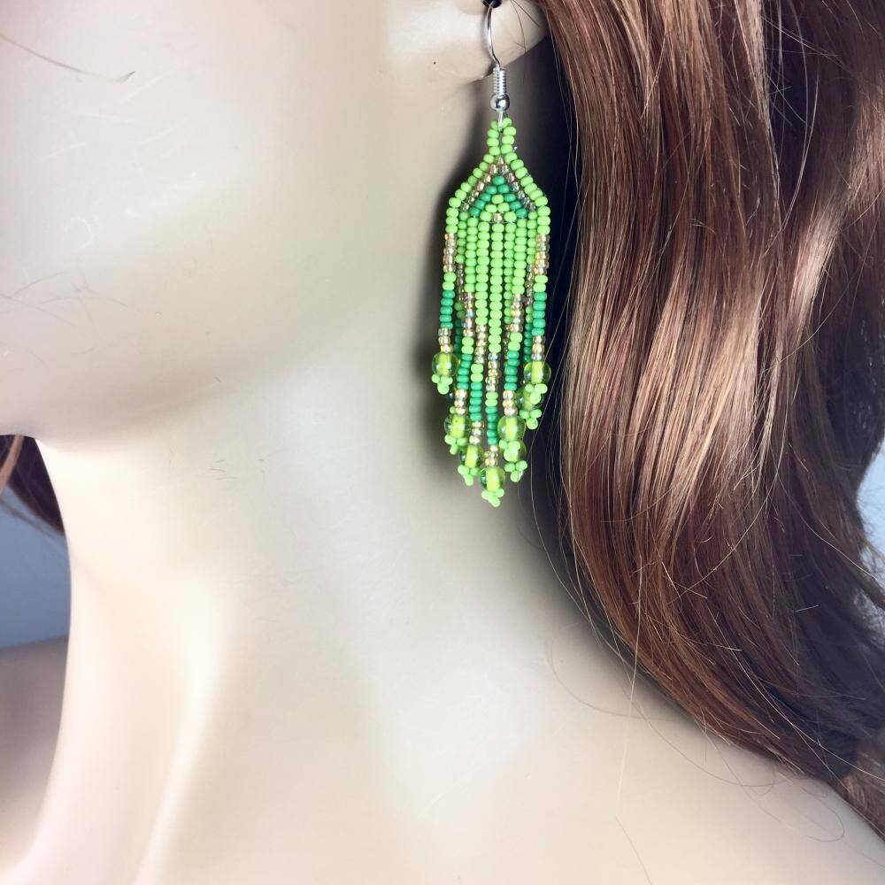 Handmade Small Green Beaded Fashion Earrings