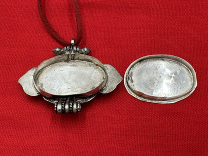 Handmade Ethnic Tibetan Amulet/Gau Box Pill Holder Pendant with Engraved Turquoise Stone
