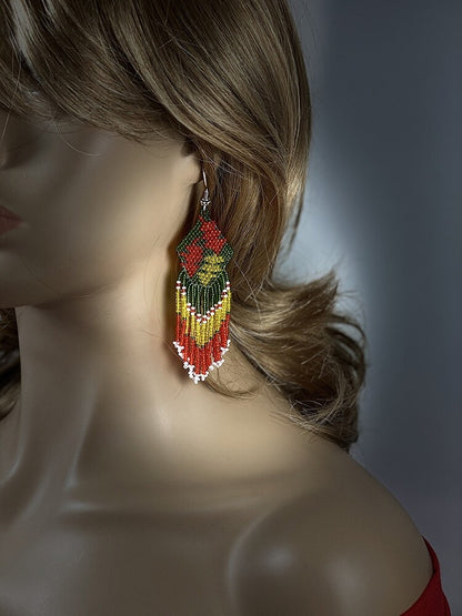Fall Color Green Yellow Native Style Beaded 3 Leaf Earrings